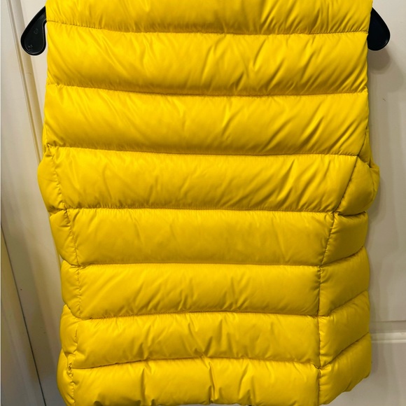 Yellow Moncler Vest (1 / US SM) - Picture 5 of 8